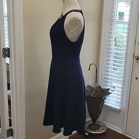 London Times navy blue sleeveless fit&flare dress silver metal neckchain 10 …EUC - Picture 3 of 7